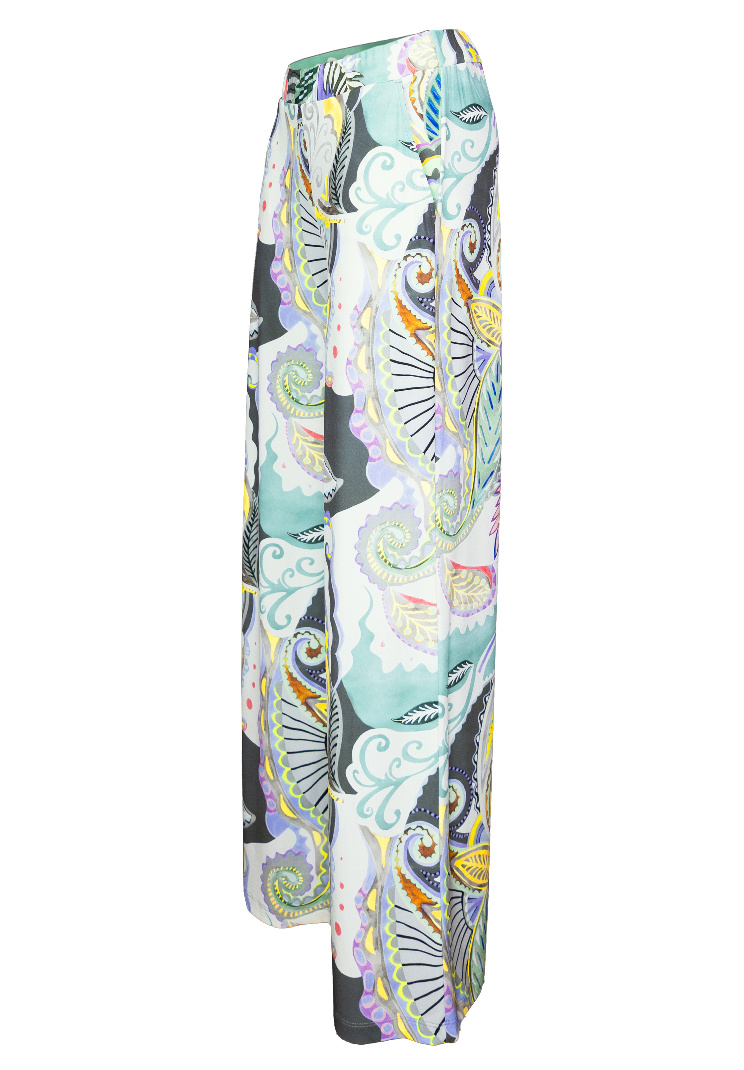 Weite Hose mit hoher Taille, mit einem farbenfrohen Paisley- und abstrakten Wirbelmuster in den Farben Blaugrün, Gelb, Lila und Schwarz auf weißem Hintergrund.