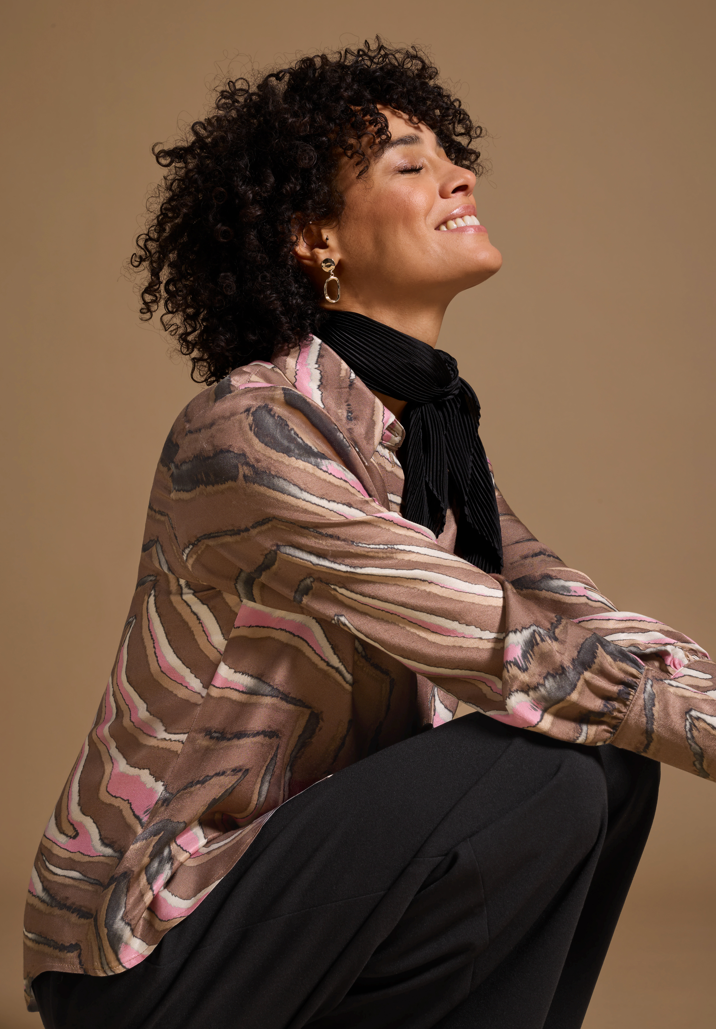 Klassische Bluse ADINA