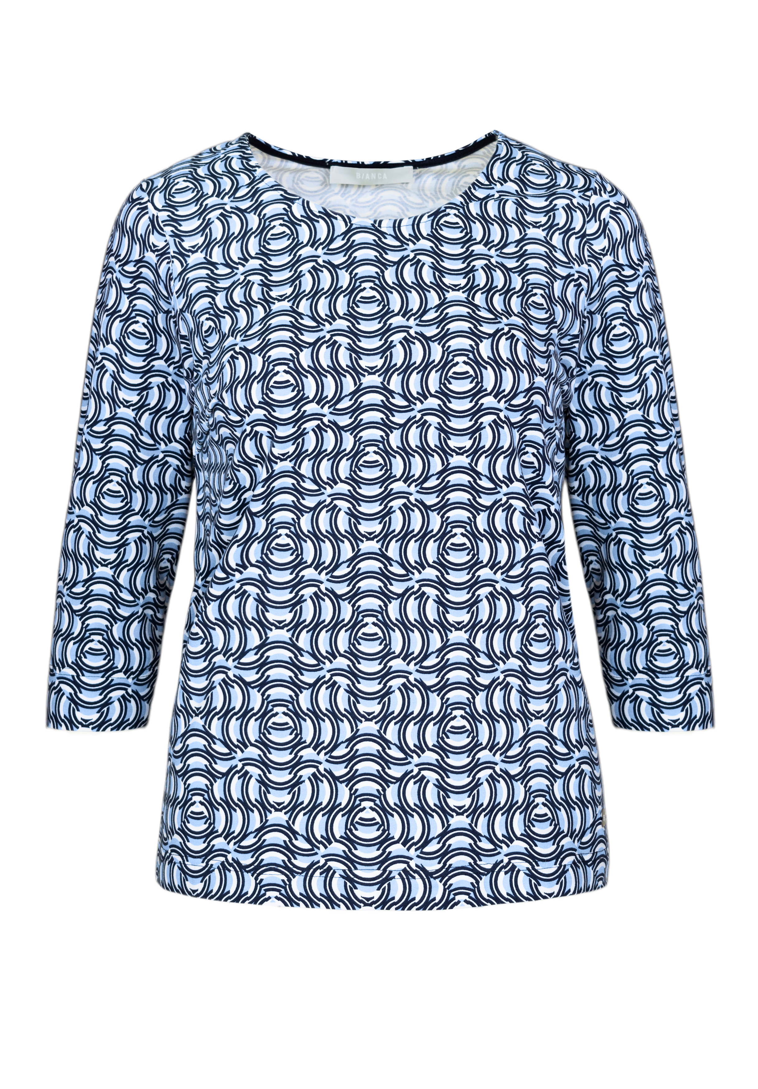Ein Damen-Shirt mit Dreiviertelärmeln und rundem Ausschnitt, das mit einem blau-weißen abstrakten Kreismuster verziert ist. Das Shirt hat eine lockere Passform und ein symmetrisches Design.
