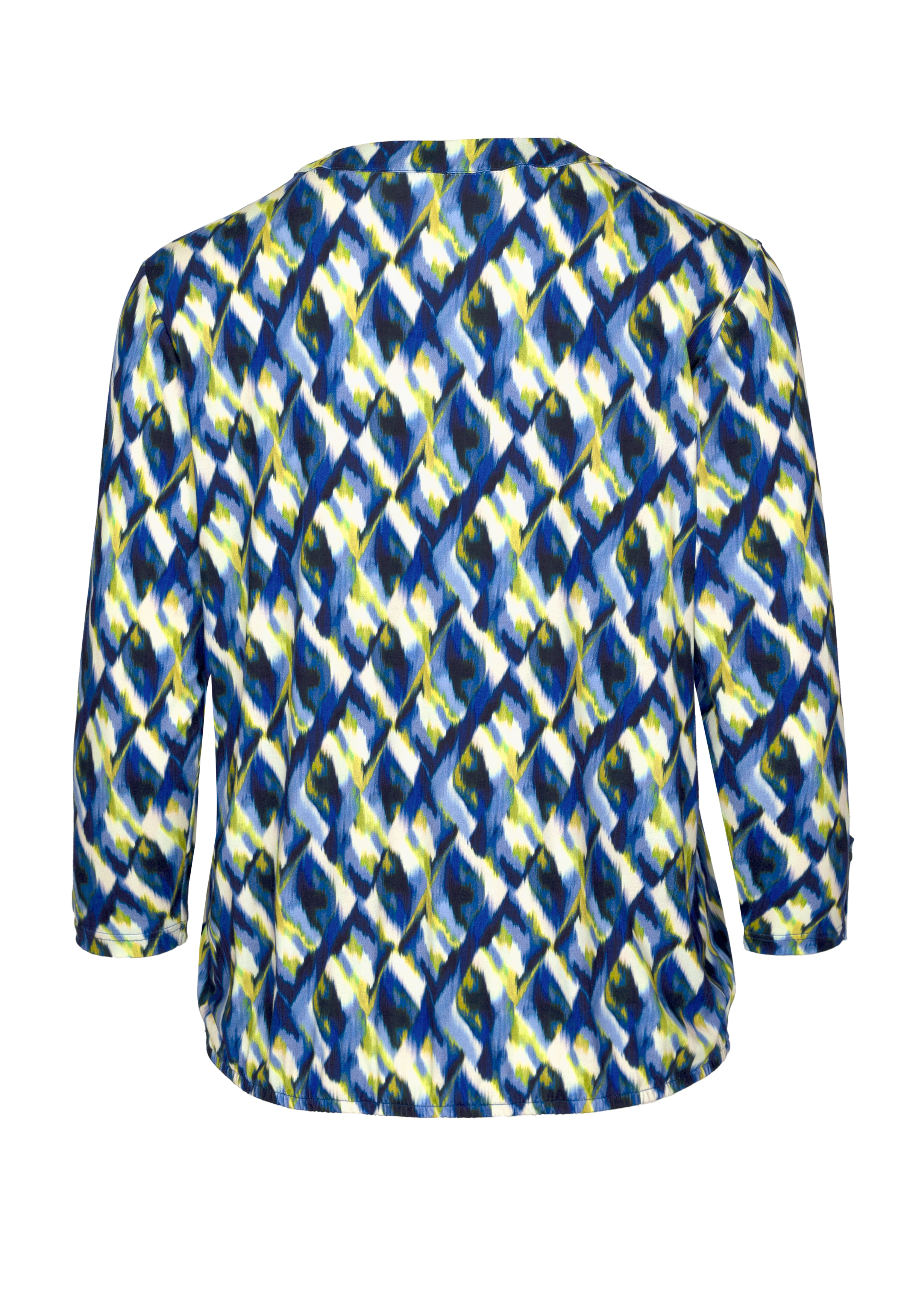Rückansicht einer Langarmbluse mit einem abstrakten geometrischen Muster in Blau, Gelb, Weiß und Schwarz. Die Bluse hat eine lockere Passform und unfertige Saumdetails.
