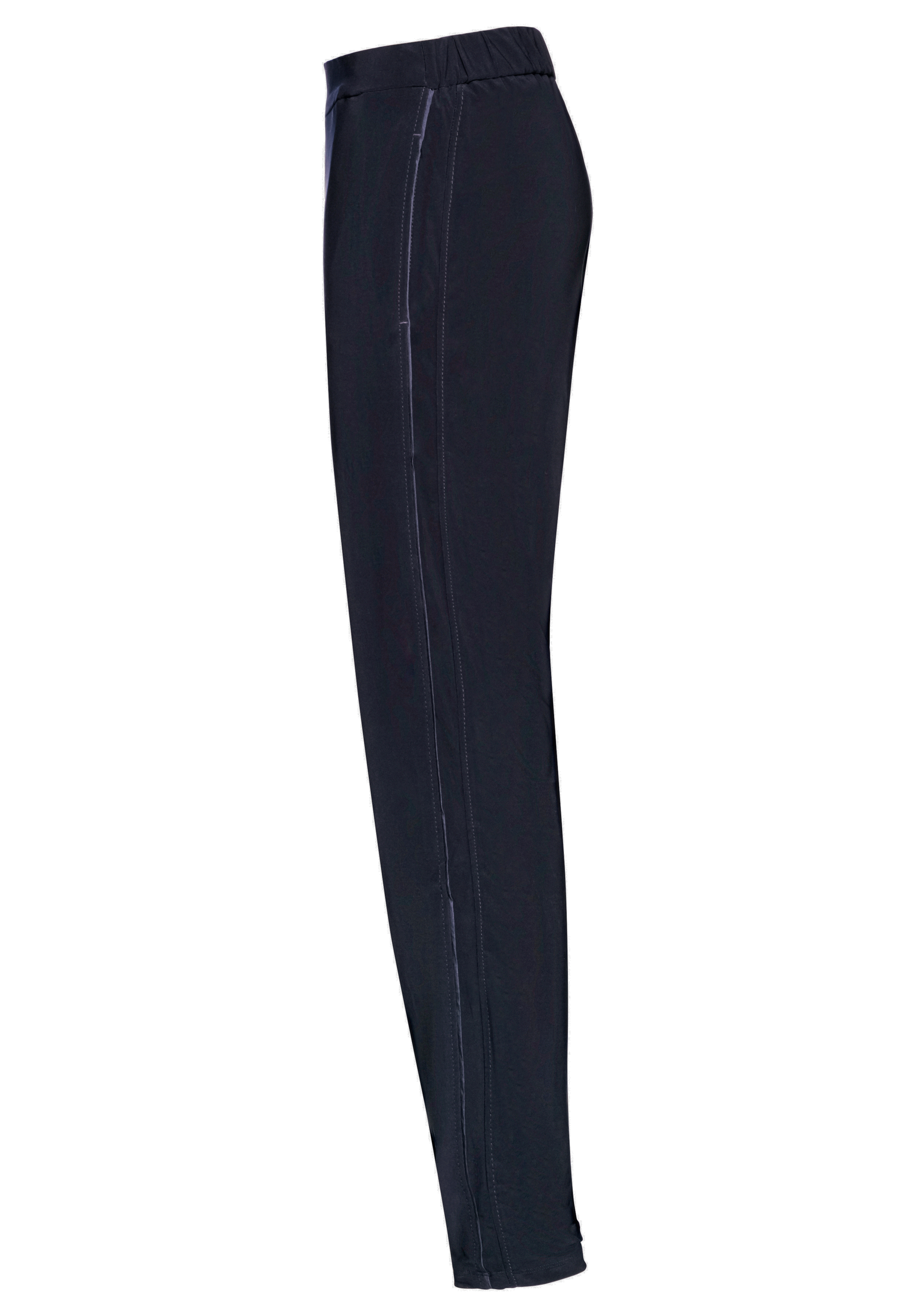 Eine schwarze Sporthose mit elastischem Bund, von der Seite vor weißem Hintergrund dargestellt. Die Hose hat eine schmale Passform und keine sichtbaren Logos oder Muster.