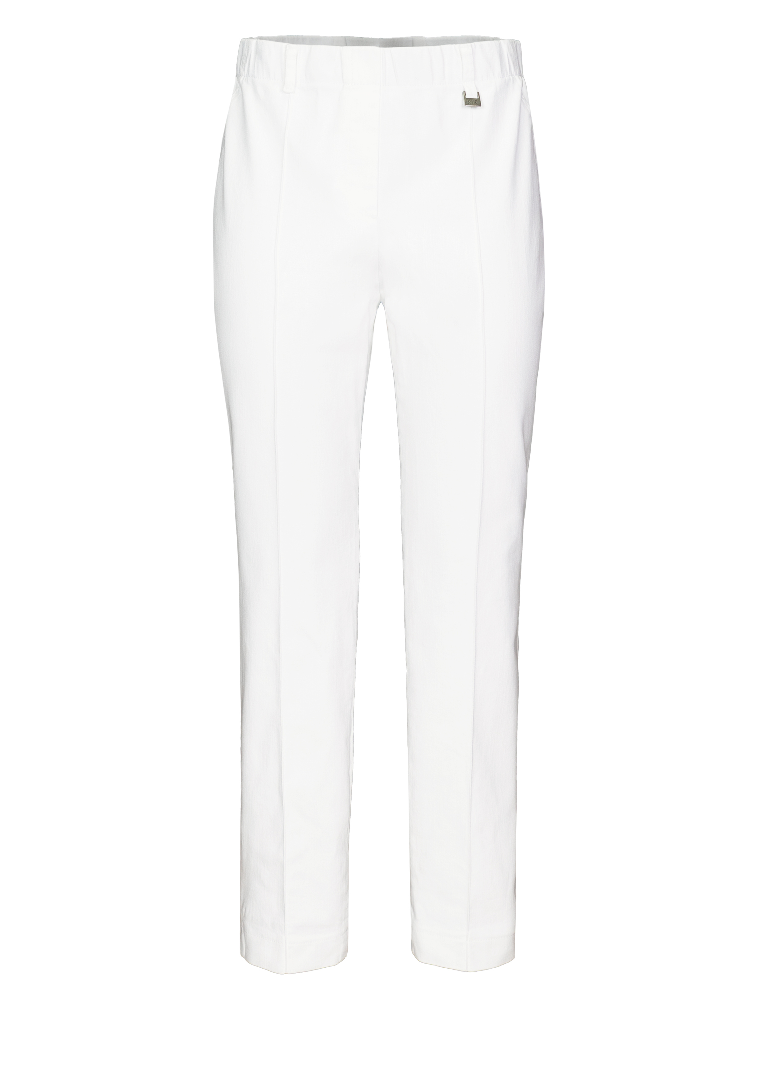 Weiße, knöchellange Hose mit geradem Bein, elastischem Bund und dezenten Nahtdetails auf der Vorderseite. Auf der rechten Seite in der Nähe des Bundes befindet sich ein kleines Logo in Metallic-Optik.