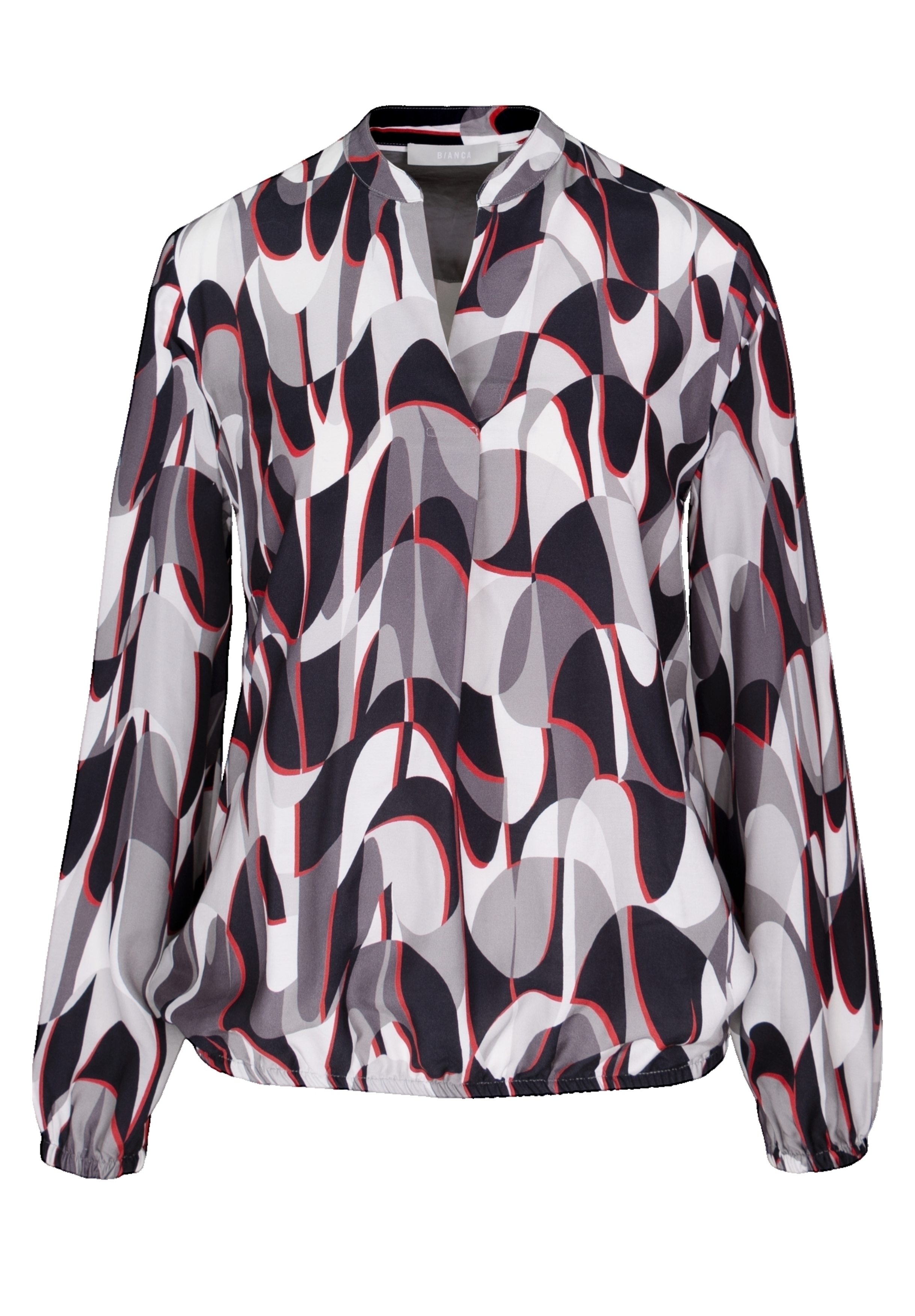 Druckbluse ADINA Eine langärmelige Bluse mit einem abstrakten geometrischen Muster in Schwarz, Weiß, Grau und Rot. Die Bluse hat eine lockere Passform, geraffte Bündchen und einen V-Ausschnitt.