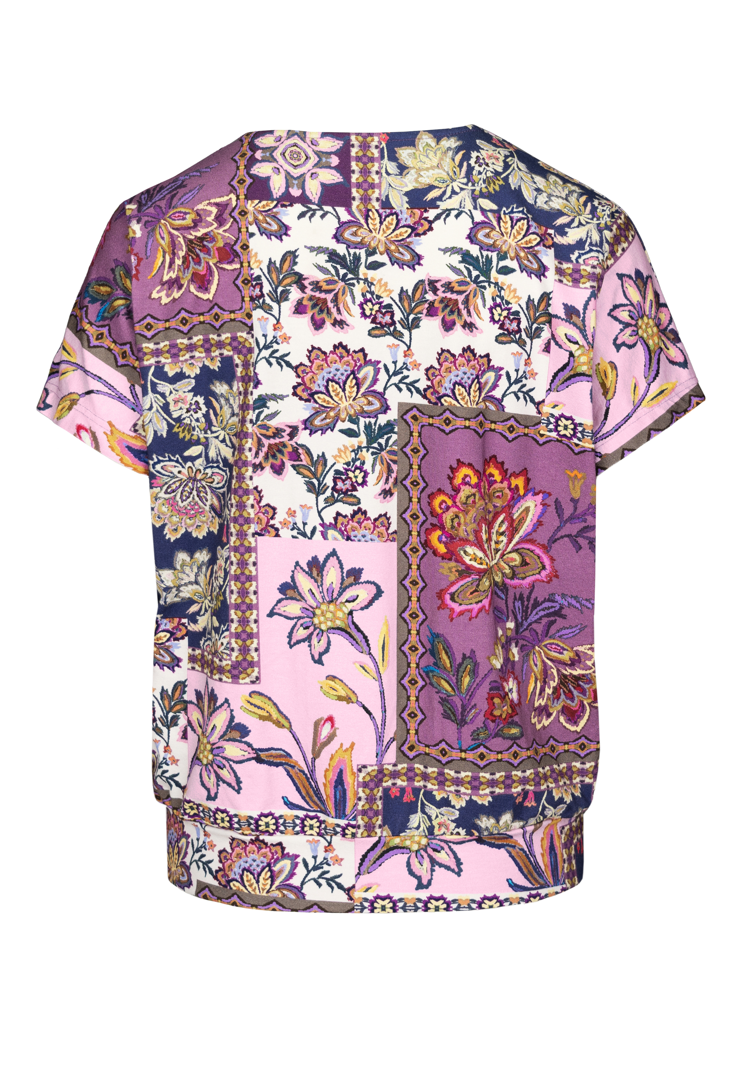 Kurzärmelige Bluse mit einem bunten Blumen- und Paisleymuster in Rosa-, Lila-, Creme- und Lavendeltönen. Die Bluse ist von hinten abgebildet.