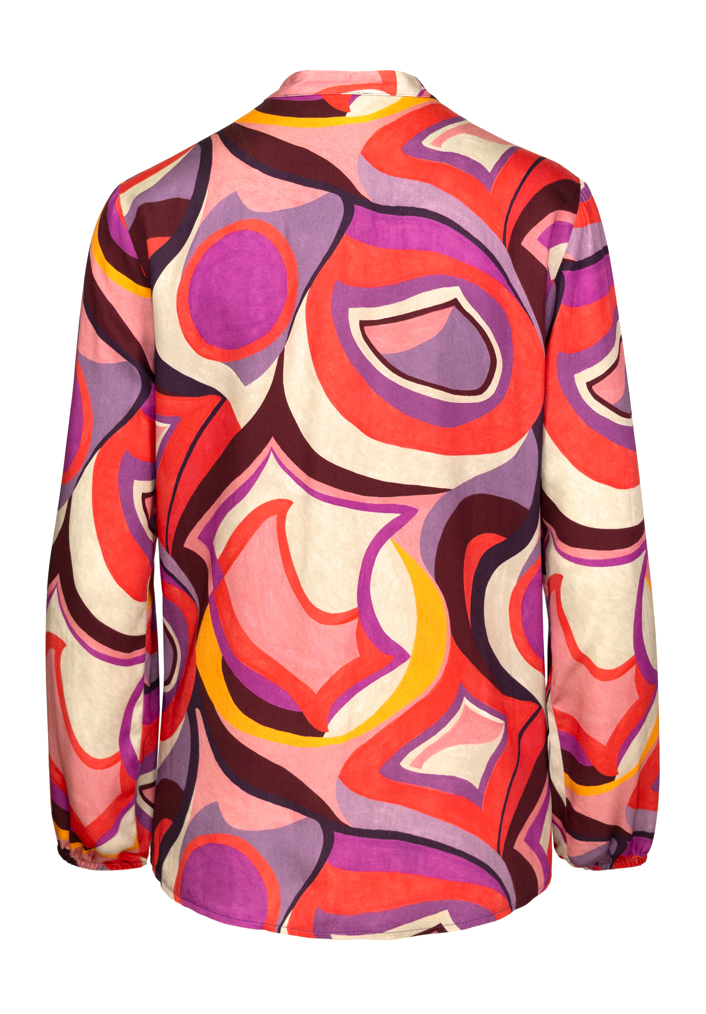Ein Langarmshirt mit einem auffälligen, abstrakten Muster in Rot-, Lila-, Rosa-, Gelb- und Cremetönen. Das Design zeichnet sich durch wirbelnde Formen und Kurven aus. Das Shirt ist von hinten abgebildet.