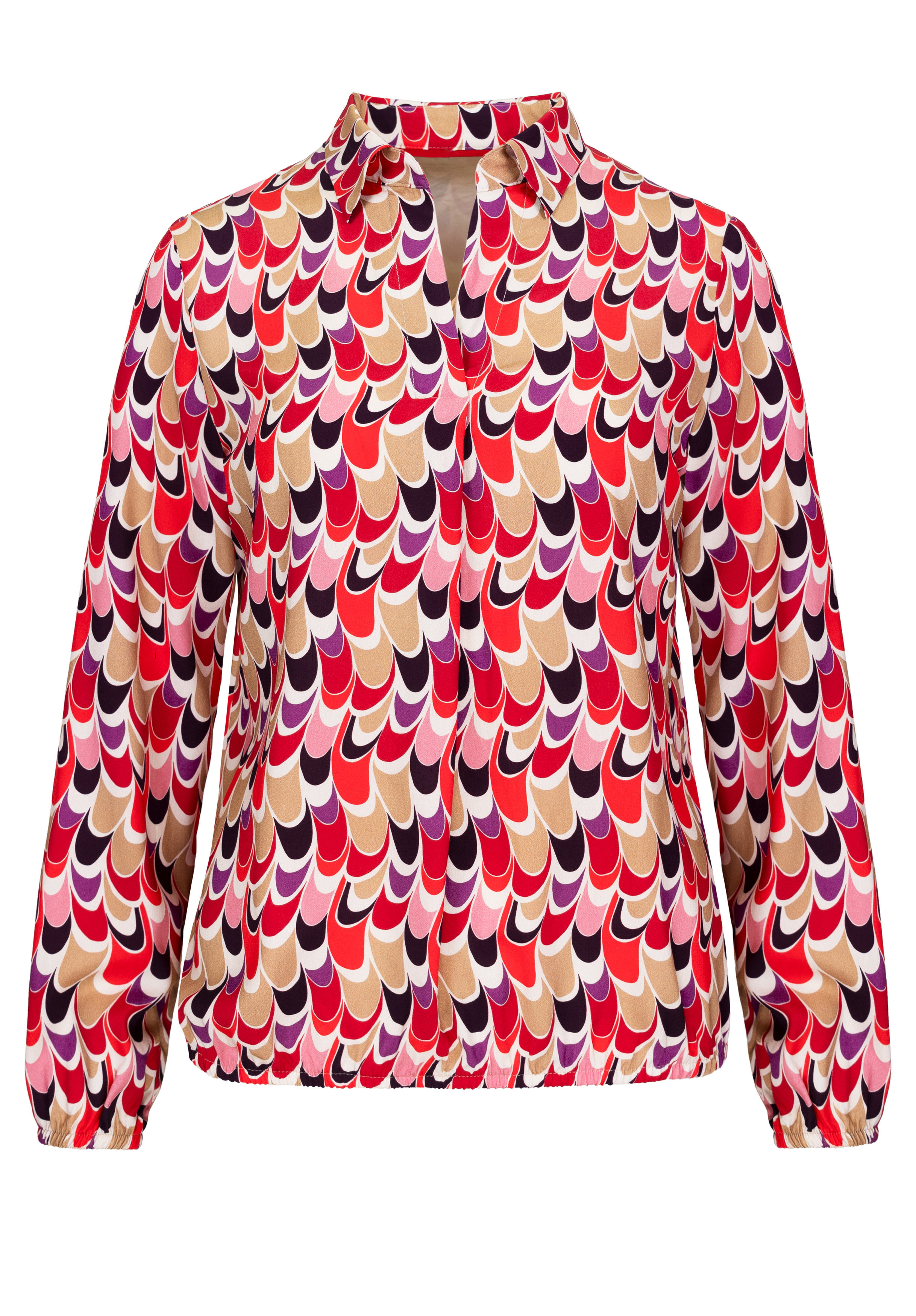 Langarmbluse mit buntem, wellenförmigem geometrischem Muster in Rot, Rosa, Beige und Schwarz, mit Kragen und Schlitz am Ausschnitt.