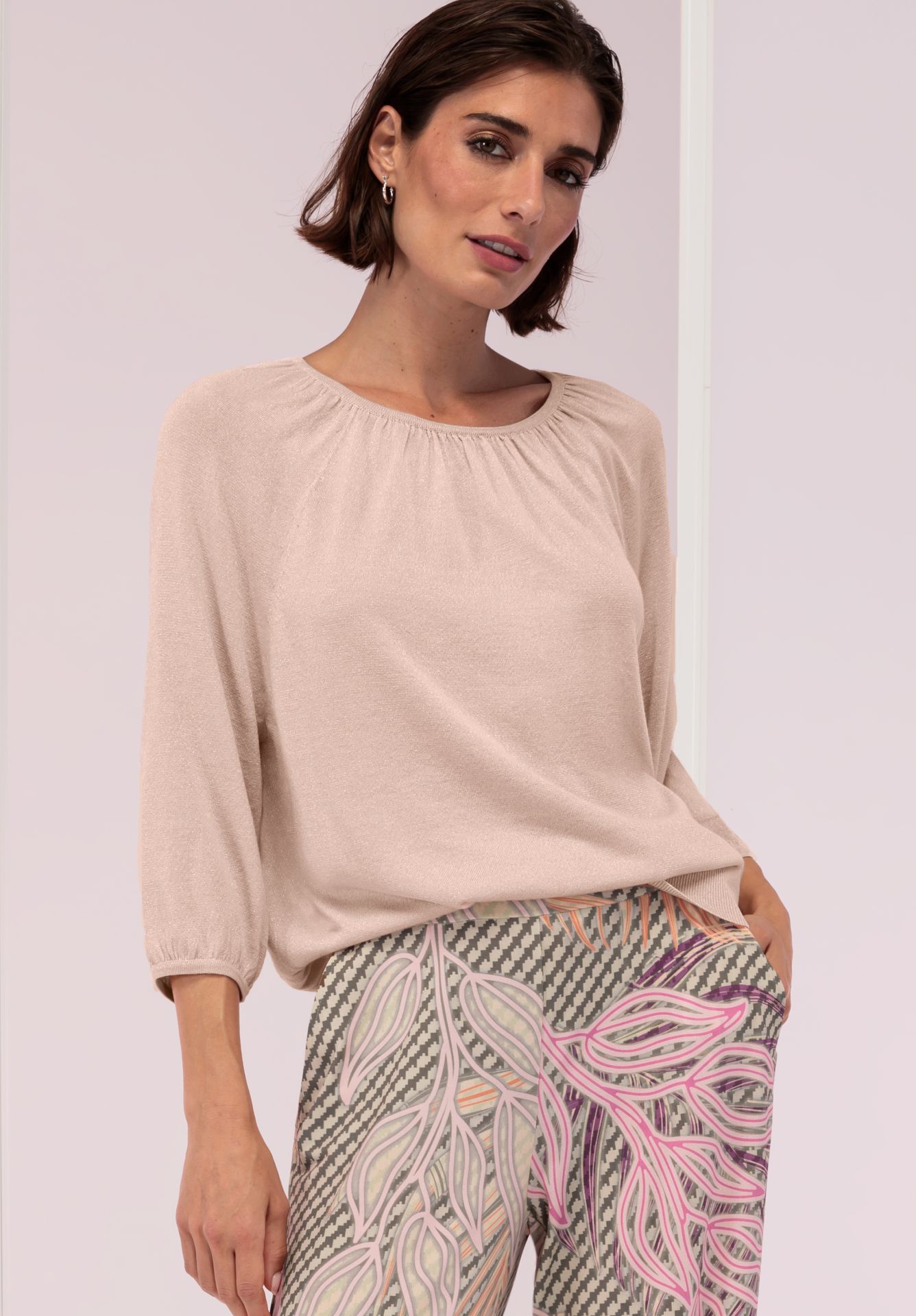 Bianca - Elegante Frühlingsbluse main image 0